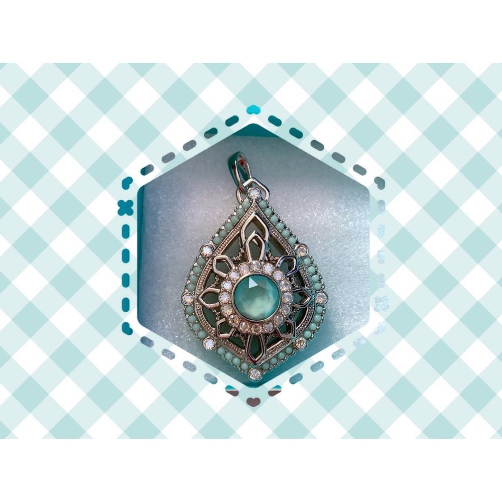 Origami Owl: Mint Green & Crystal Locket